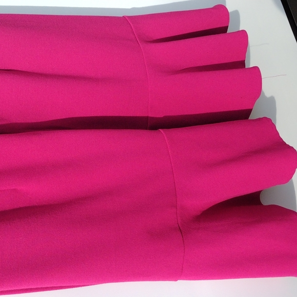 Hot Pink Sleeveless Midi Dress. Size 14 - Picture 12 of 16